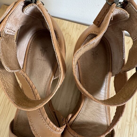 Frye Riviana Feather Wedge Leather Ankle Strap Sandals Camel Tan 9 M EUC - Picture 4 of 9